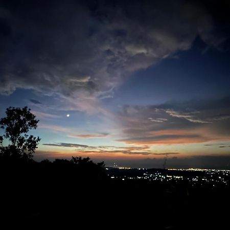 Sinurambi Cottage Rental Penampang Esterno foto